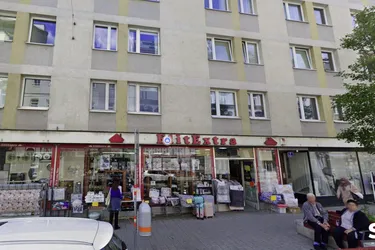 # SQ - UNBEFRISTETES VERMIETETES GESCHÄFTSLOKAL DIREKT AUF DER NEULERCHENFELDER STRASSE - 5,22% NETTO RENDITE
