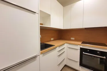 * * * MODERNE DAN-KÜCHE... SINGLE- und PÄRCHEN-HIT NÄHE FH-JOANNEUM und SCHLOSS-EGGENBERG * * * 