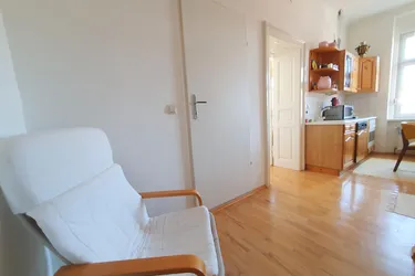 * * * ENTZÜCKENDE CITY-WOHNUNG mit SCHLOSSBERGBLICK... 5 RADMINUTEN ZUR FH-JOANNEUM * * * 