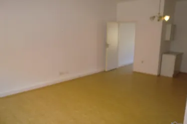 Sonniges 2-Zimmer Büro in moderner Anlage und zentraler Lage