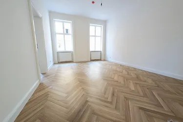 MARIAHILFER STRASSE - ERSTBEZUG nach Sanierung: Gut geschnittene 2-Zimmer Wohnung in zentraler Lage