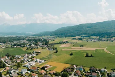 Berg- und Wiesenblick Oase - Einzigartiges Grundstück in Top-Lage von Villach - Perfekt für Ihre Ideen!