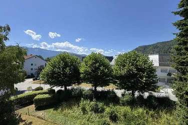 Villach-Warmbad: Charmante Eigentumswohnung in Naturkulisse