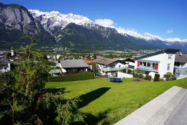 SCHÖNES BAUGRUNDSTÜCK IN VÖLS