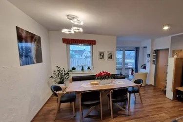Expose GEMÜTLICHE FAMILIENWOHNUNG. barrierefrei mit Tiefgarage