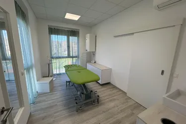 Moderne Praxis/Büroräumlichkeiten "Am Raiffeisen Platz"