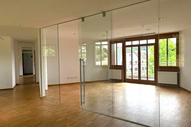 Helle Büro-/Therapieflächen im 1.Obergeschoss in zentraler Ortslage