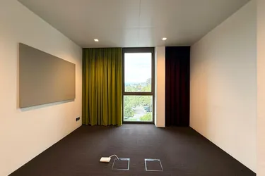 Zentrales Büro mit Altstadtblick