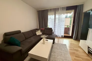 2-Zimmer-Traum in der Henry-Dunant-Straße mit Tiefgaragenplatz