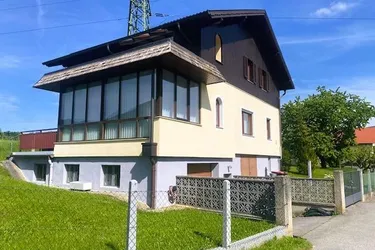 Gepflegtes Wohnjuwel mit Weitblick! Platz für Generationen!