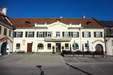 KLEINES GEMÜTLICHES GASTHAUS, HEURIGENSTÜBERL MIT HISTORISCHEM FLAIR!