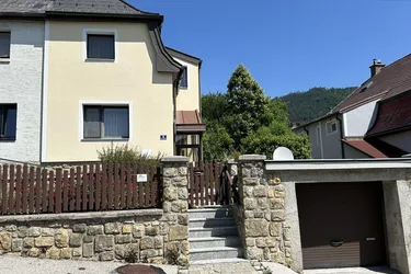 Charmantes Wohnhaus in Grünbach am Schneeberg – Gepflegt, saniert und bezugsbereit!