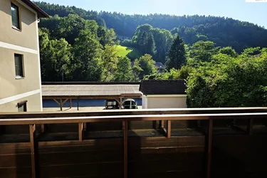 3-Zimmer-Wohnung mit westseitiger Loggia in schöner Wohnanlage in Edlitz