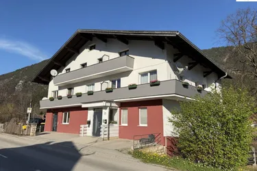 Attraktives Anlageobjekt in Puchberg am Schneeberg – Zinshaus mit 10 Wohneinheiten