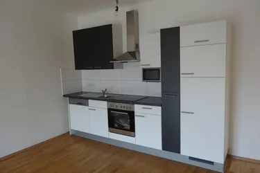Eisenstadt - Zentrumsnähe schöne neu renovierte 3 Zimmer Terrassenwohnung in netter Grünruhelage !