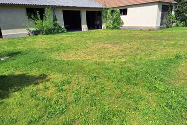 7041 Wulkaprodersdorf 1580m² Bauträgergrund mit Garagenbestand in netter Ortsrandlage.