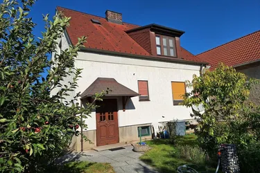 Zillingdorf - Gepflegtes Einfamilienhaus mit schönem Garten und Altbaumbestand!