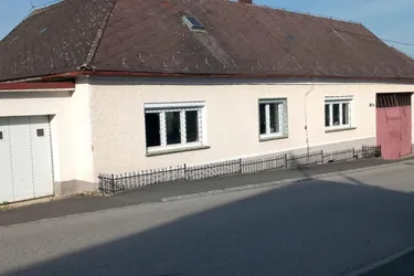 Expose sanierungsbedürftiges Bauernhaus mit Charme und Potenzial