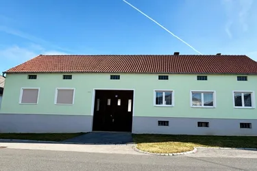 charmant mit viel Potenzial: Einfamilienhaus mit Garten in Frankenau