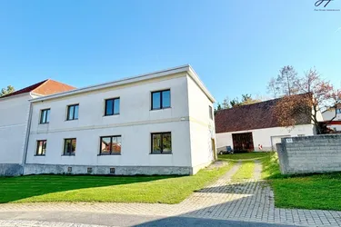 Geräumiges 6 Zimmer Wohnhaus