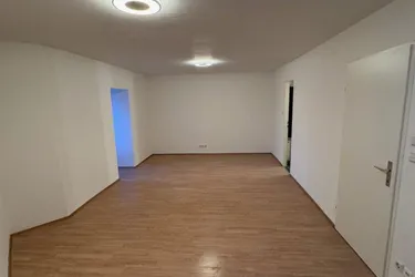 Eine Charmante ruhige Wohnung sucht einen Mieter!