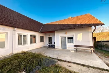 PREISREDUKTION auf € 139.000,– Großzügiges Einfamilienhaus mit sonnigem Garten &amp; viel Potenzial in ruhiger Lage