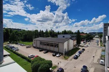 Sonnige großzügige Mietwohnung zentrumsnah