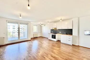 Absolute Ruhelage | 2-Zimmer Terrassenwohnung mit Balkon | UNBEFRISTET