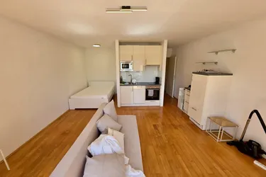 Nähe Millennium City + U6 Handelskai - Single-Wohnung direkt bei der Donau mit Lift – hell &amp; ruhig gelegen