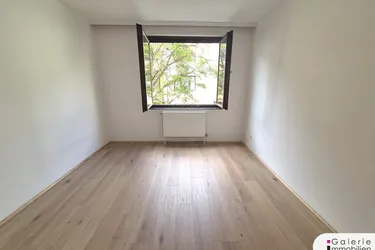Entzückende 3-Zimmer-Neubauwohnung mit Loggia und Parkplatz