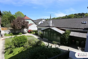 Entzückende Gartenwohnung mit Veranda