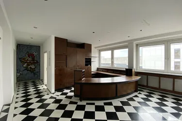 Attraktives Büro mit gediegener Einrichtung &amp; Aussicht - in 4020 Linz zu mieten