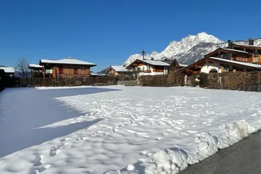Expose Sonniges Grundstück mit Baugenehmigung ( 04932 )