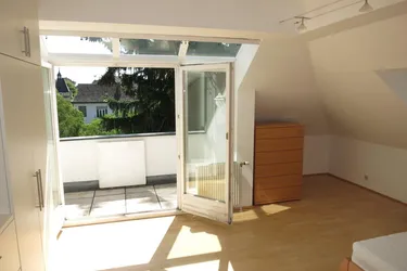 PROVISIONSFREI: PENTHOUSE MIT TERRASSE, LIFT UND KLIMA-ANLAGE IN HIETZINGER VILLA!