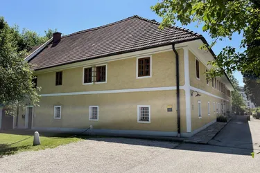 Stylische Bürofläche in Linzer Gutshof