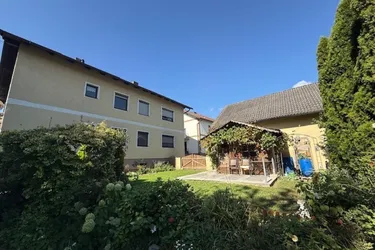 Haus - großer Grund - zwei Wohneinheiten möglich