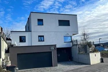Expose Modernes Einfamilienhaus am Stadtrand!