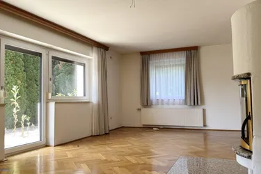 KAUF - BERGHEIM: Schöner Baugrund mit Altbestand