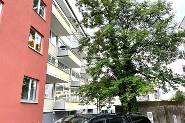 Sbg.-Nonntal: Gemütliche 2-Zi.-Whg. am Salzachkai mit Festungsblick