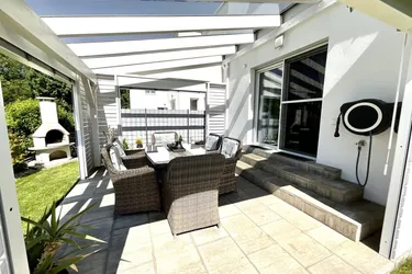 WIE NEU! DHH mit Gartenparadies und Doppelcarport