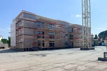 Erstbezug in Kremsmünster: Zentrales Wohnen mit Fußbodenheizung, Terrassen oder Balkonen &amp; Tiefgarage!