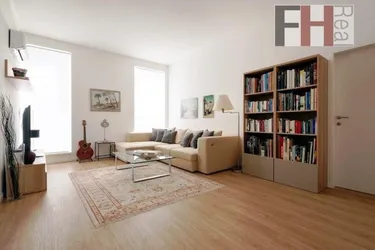 Elegante, topsanierte Maisonettewohnung in bester Neubauer Lage !!
