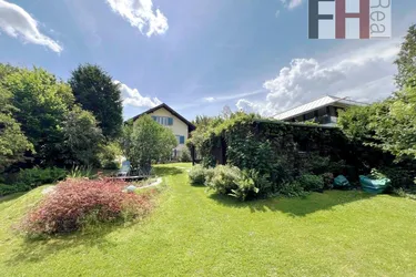 Gepflegtes Haus mit Charme und Flair auf traumhaftem Grundstück!