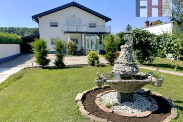 Großzügiges Haus mit Garten und Pool in ruhiger Lage von Mauerbach