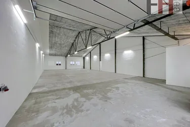 Vermietete Halle in Gablitz, Grundstück 5473m², Nutzfläche ca. 2076m², erweiterbar um ca. 540m², freie Teilfläche derzeit ca. 220m², Rendite ca. 7,4%!