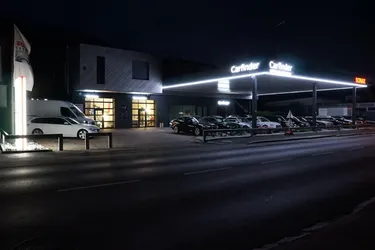 Moderne, bestens ausgestattete KFZ-Werkstatt, auch für §57 Überprüfungen, Hebebühnen, E-Ladestation und Personalräume!