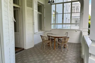 Wunderschöne, repräsentative Altbau-Beletage in Hietzinger Bestlage