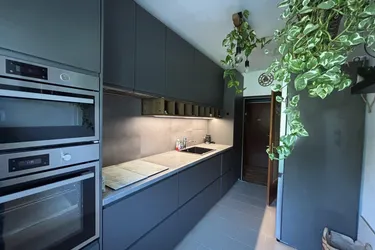 Charmante Familienwohnung mit Gemeinschaftsgarten und Parkplatz im Herzen von Gänserndorf