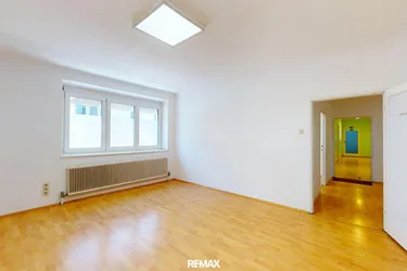 Vielseitig nutzbare Büro-, Praxis- oder Therapiefläche mit zwei Eingängen im Herzen des 9. Bezirks