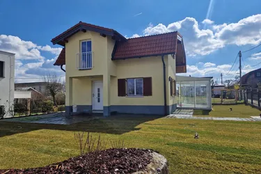 Expose Entzückendes Einfamilienhaus mit Garten